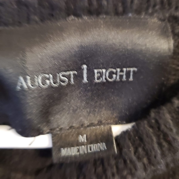 August 1 eight sweater - Picture 7 of 7
